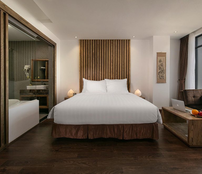 4 Sharing Room